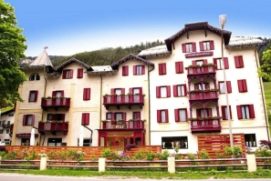 3 HOTEL PIAZ   PERA DI FASSA